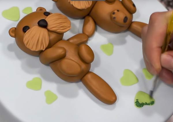 Otter cake Giant wild otter