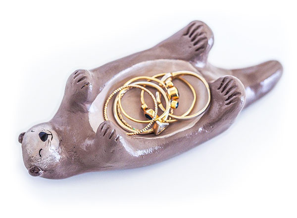 Otter Wedding Cake Ring Holder